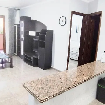 Cristianos 2bdr Near The شقة *